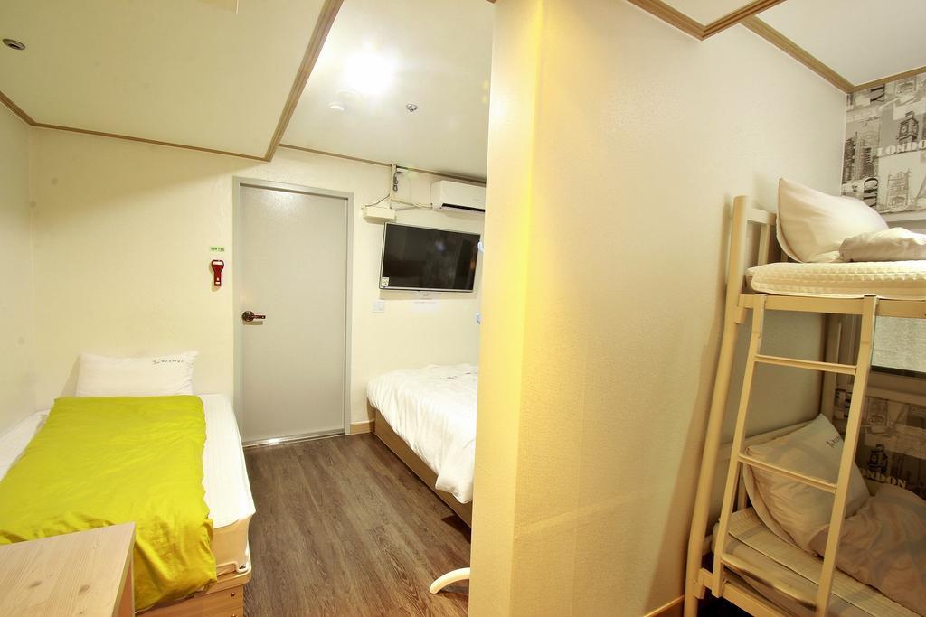 Eel Guesthouse Szöul Szoba fotó