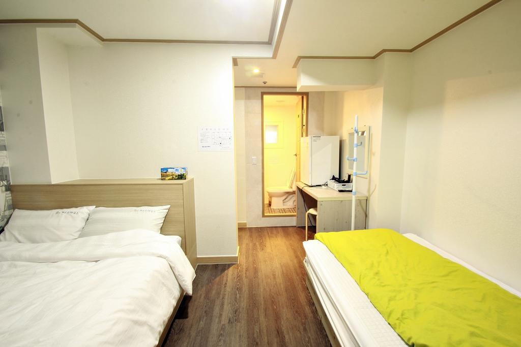 Eel Guesthouse Szöul Szoba fotó